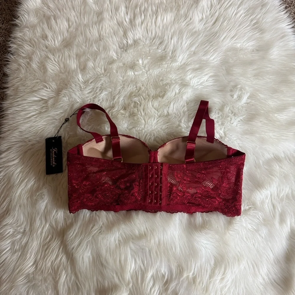 Frederick’s Of Hollywood Desiree red lace push up balconette bra Size 36D New